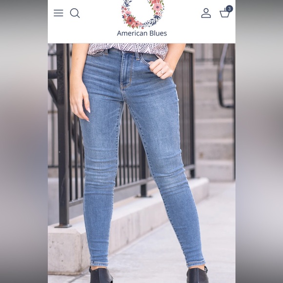 Judy Blue - Picture 1 of 5